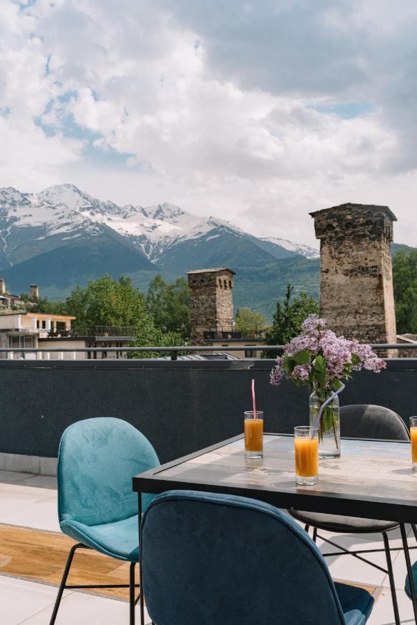 Hotel Posta Mestia Bagian luar foto