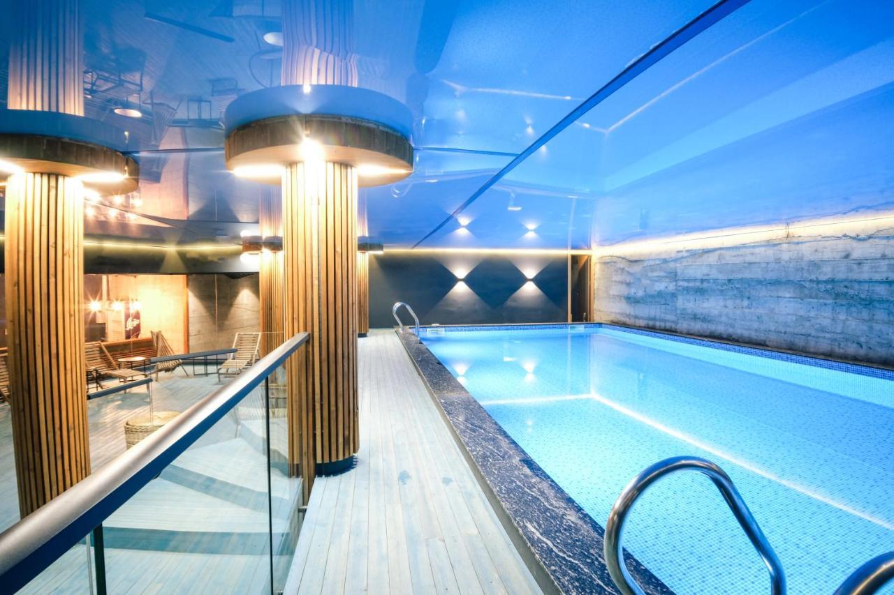 Hotel Posta Mestia Bagian luar foto