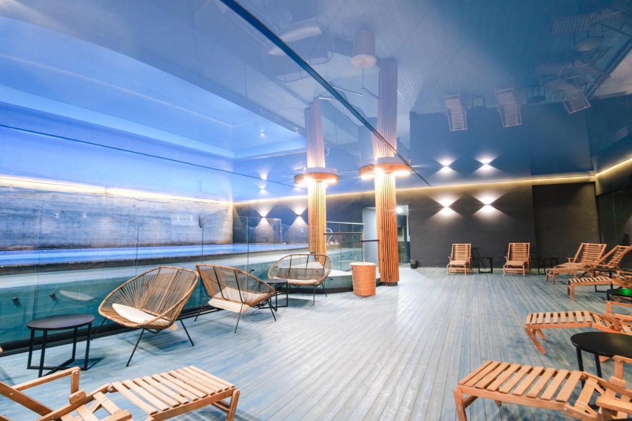 Hotel Posta Mestia Bagian luar foto
