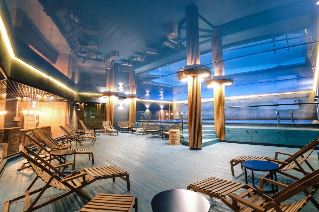 Hotel Posta Mestia Bagian luar foto