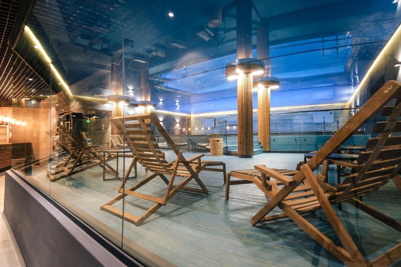 Hotel Posta Mestia Bagian luar foto