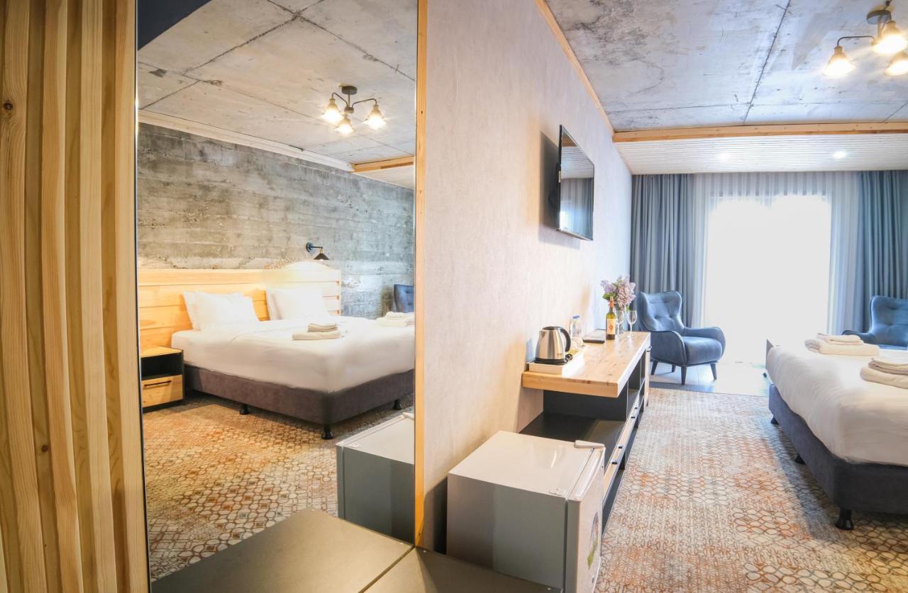 Hotel Posta Mestia Bagian luar foto